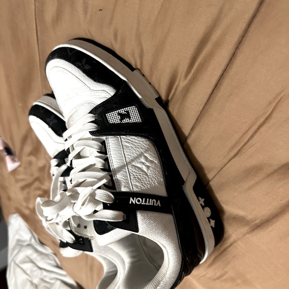 9.5 - Picture 1 of 3